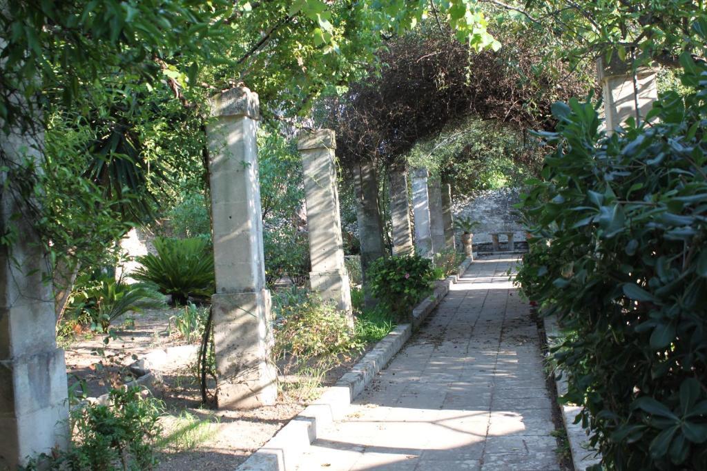 Dimora Storica "Casa Sicuro" Bed & Breakfast Martano Exterior photo